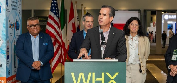 1764942429596005239.jpg 3.jpg